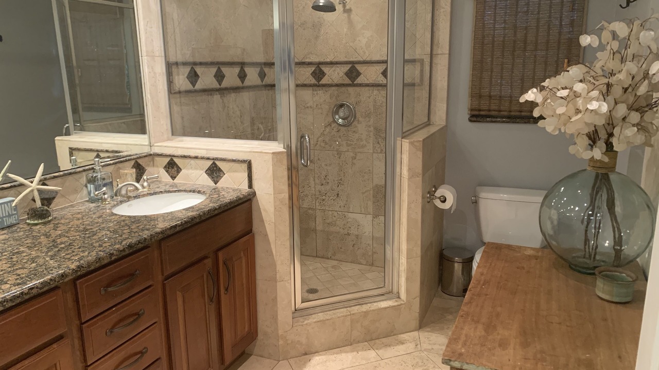Photo of Bathroom in Laguna Niguel