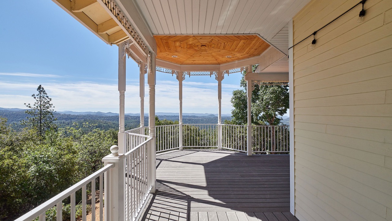 Photo of Patio Balcony in Phoenix Lake-Cedar Ridge