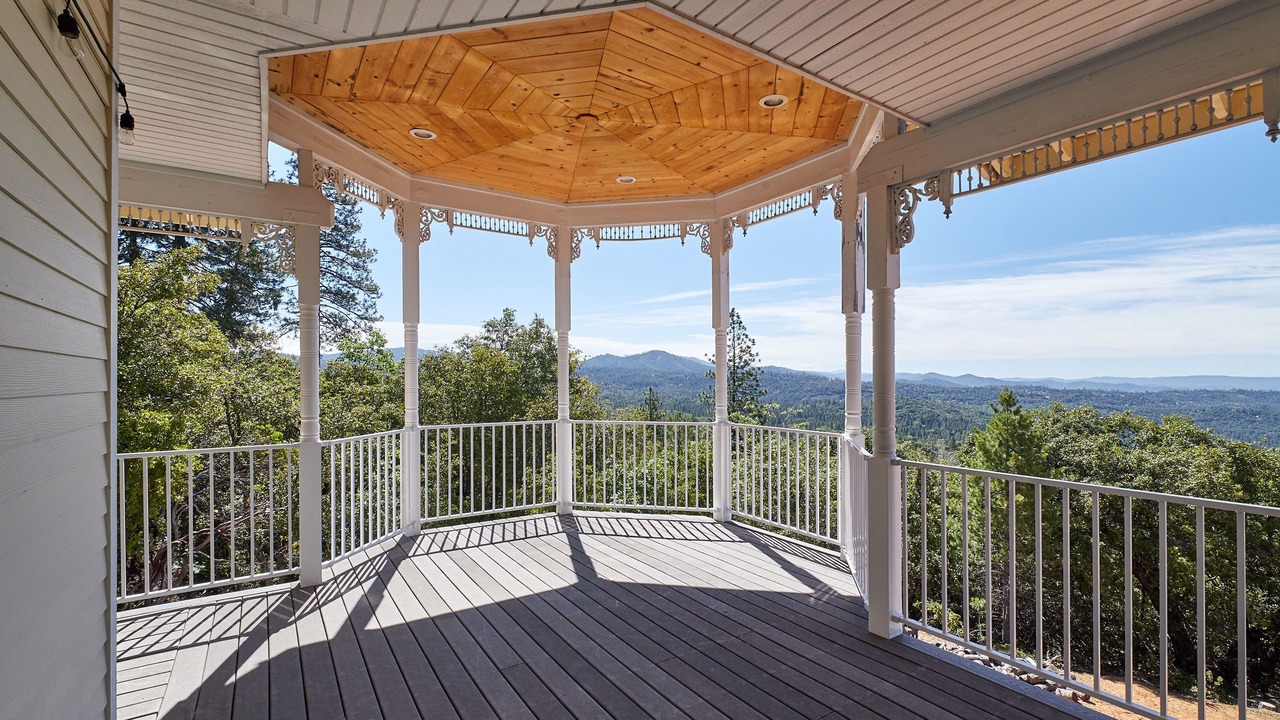 Photo of Patio Balcony in Phoenix Lake-Cedar Ridge