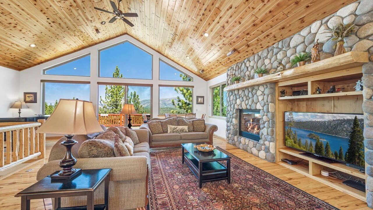 Photo of Livingroom in South Lake Tahoe