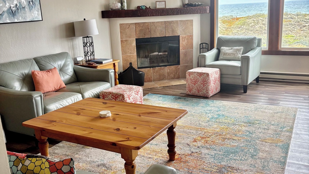 Photo of Livingroom in Castroville