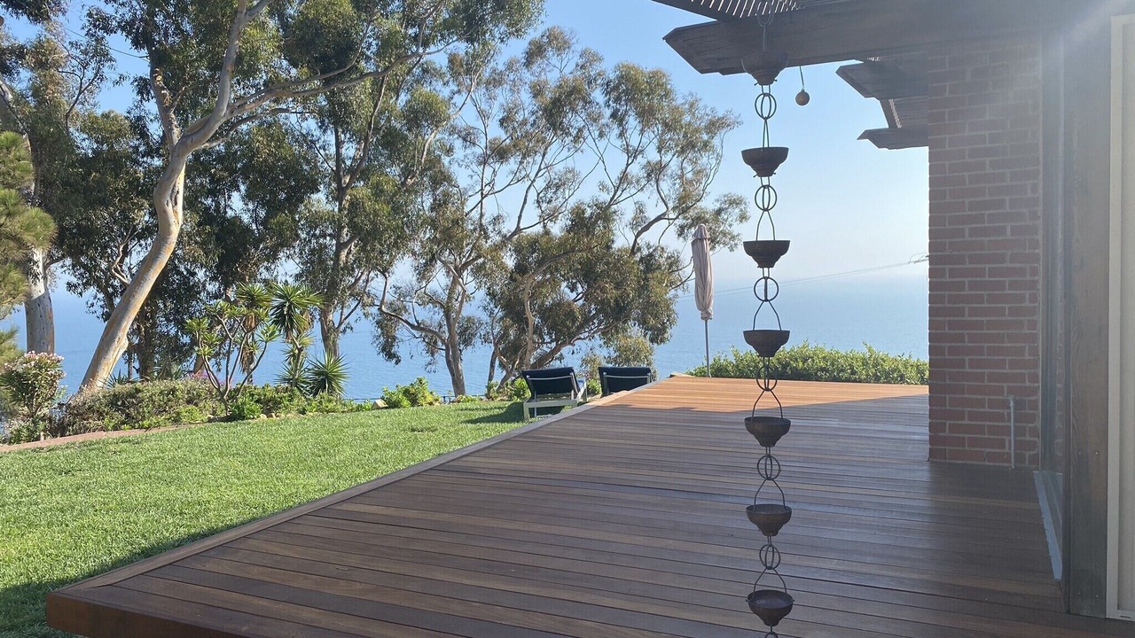 Photo of Patio Balcony in Eastern Malibu