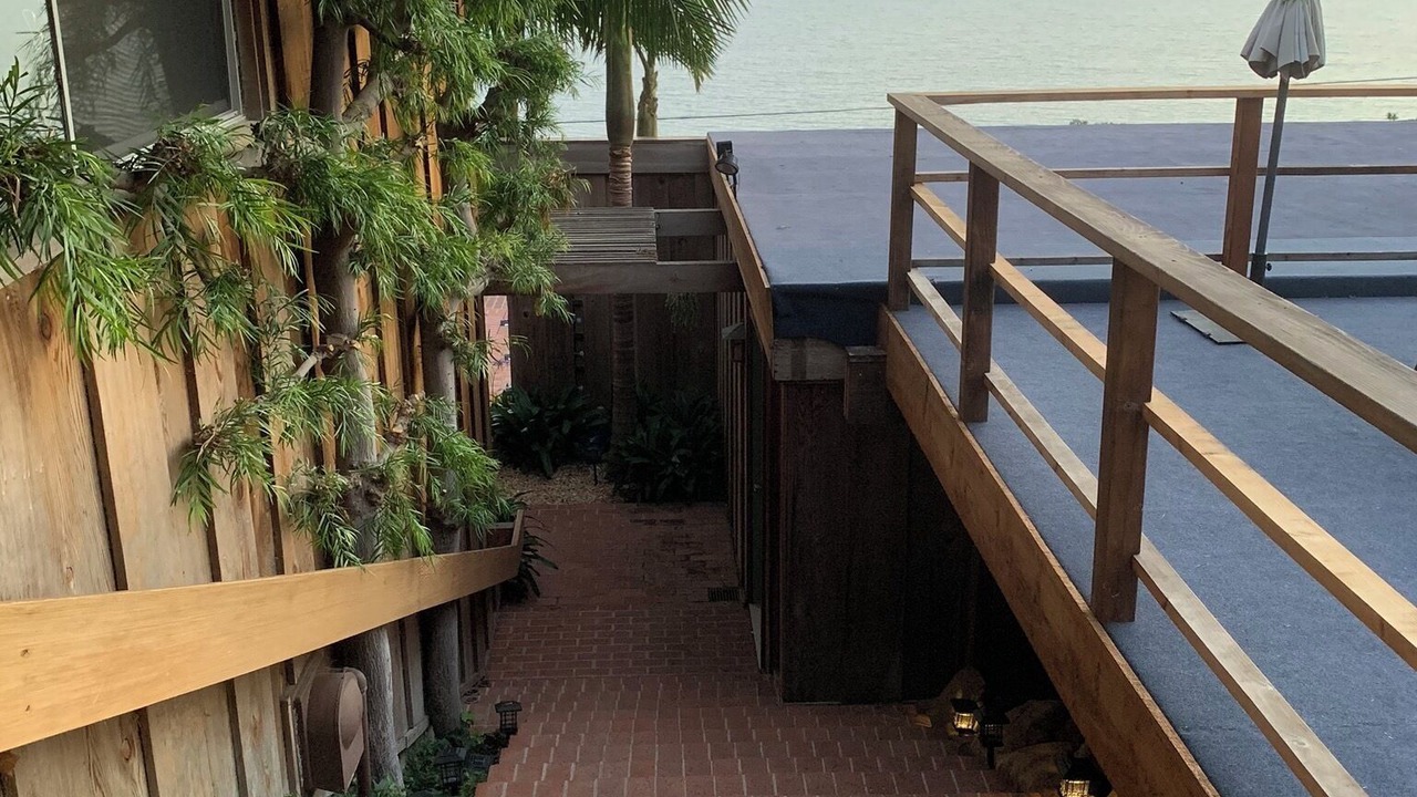 Photo of Outdoor in Eastern Malibu