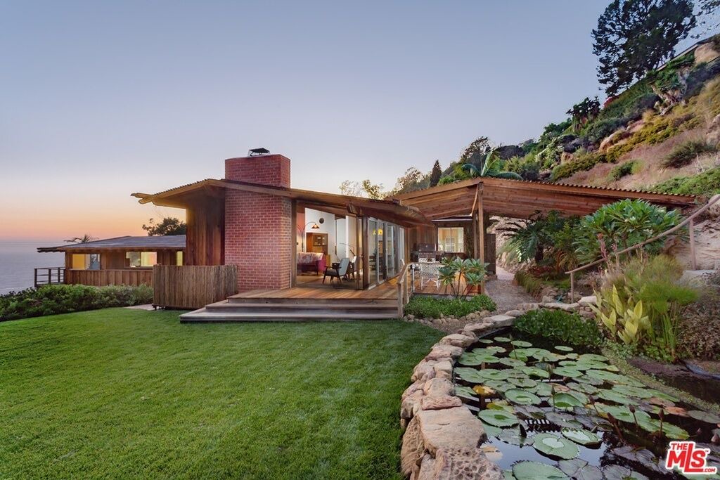 Photo of Outdoor in Eastern Malibu