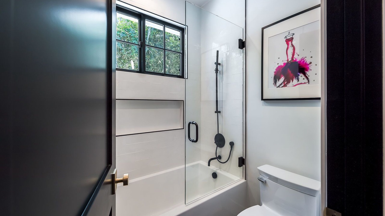 Photo of Bathroom in Sherman Oaks