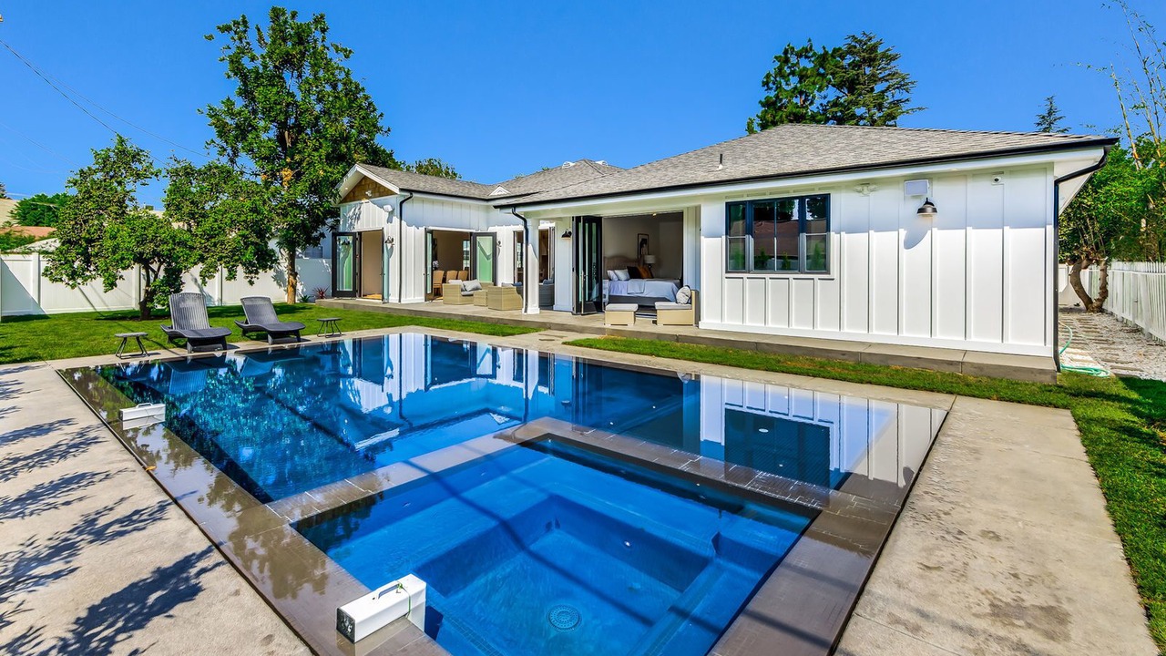 Photo of Outdoor in Sherman Oaks