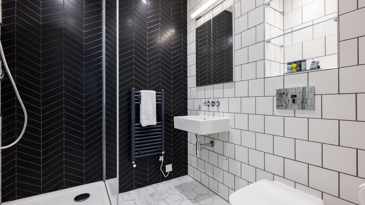 Photo of Bathroom in Chinatown