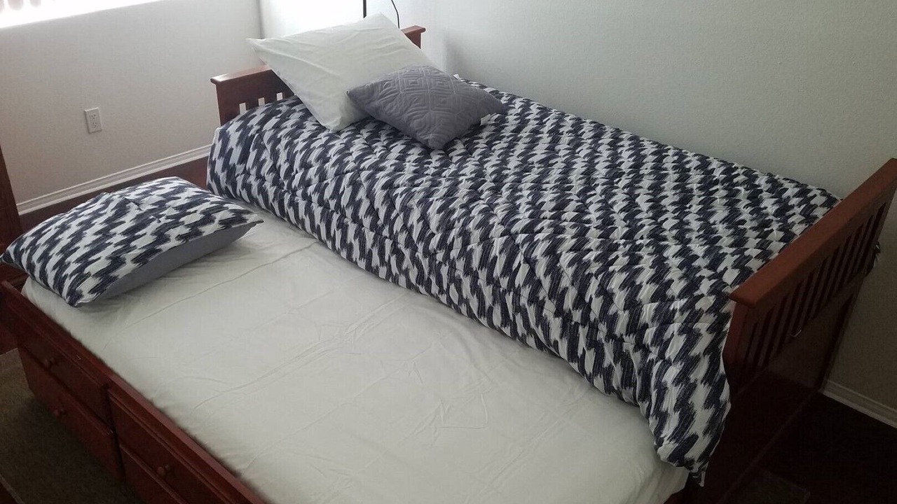 Photo of Bedroom in Silver Lake