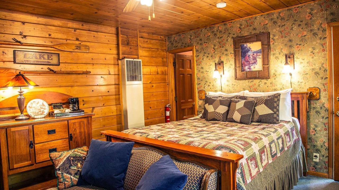 Photo of Bedroom in Big Bear Lake