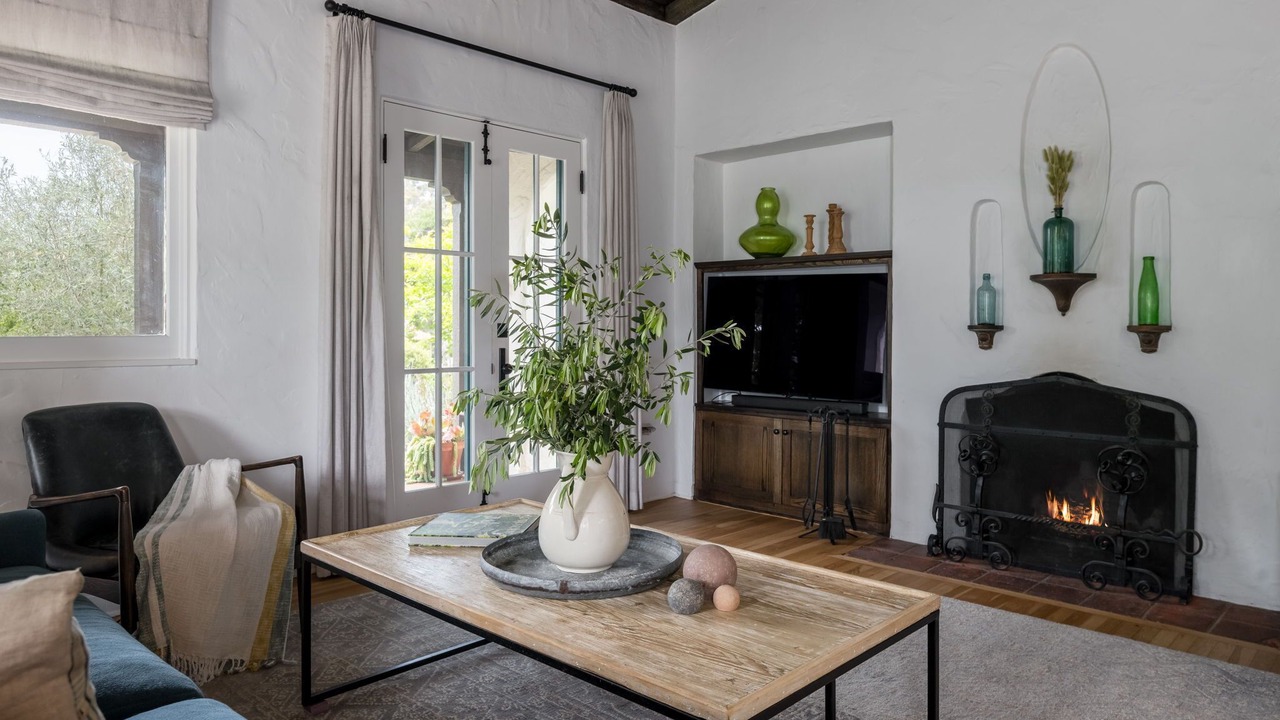 Photo of Livingroom in Upper East