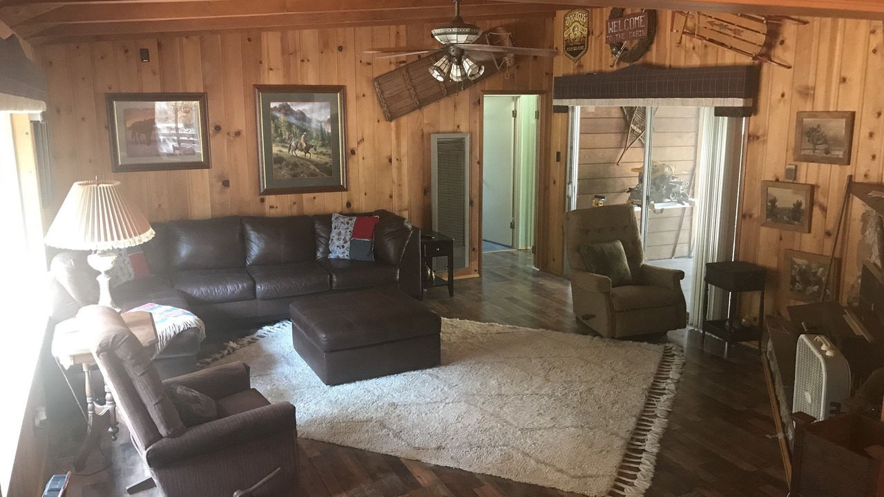 Photo of Livingroom in California Hot Springs