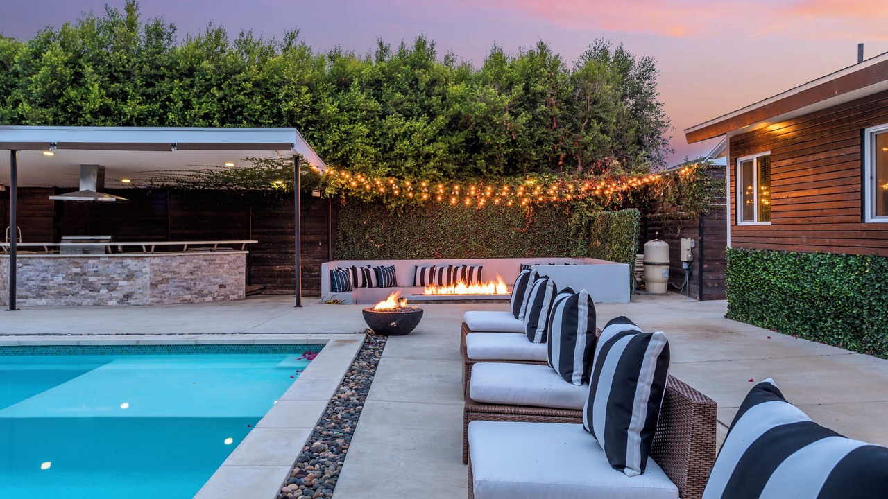 Photo of Outdoor in Studio City