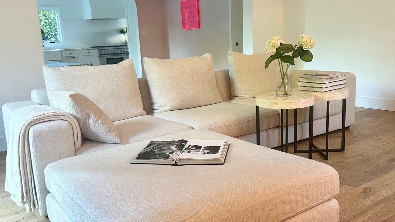 Photo of Livingroom in Beverly Grove