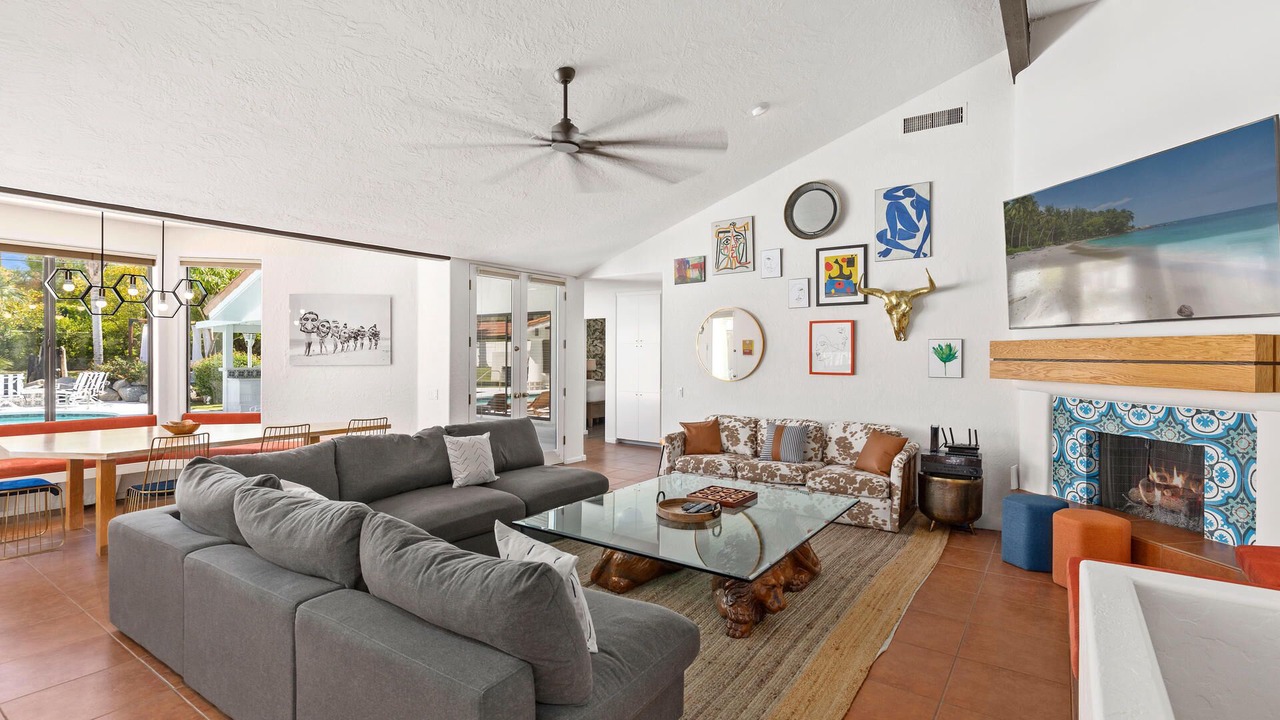 Photo of Livingroom in Palm Desert