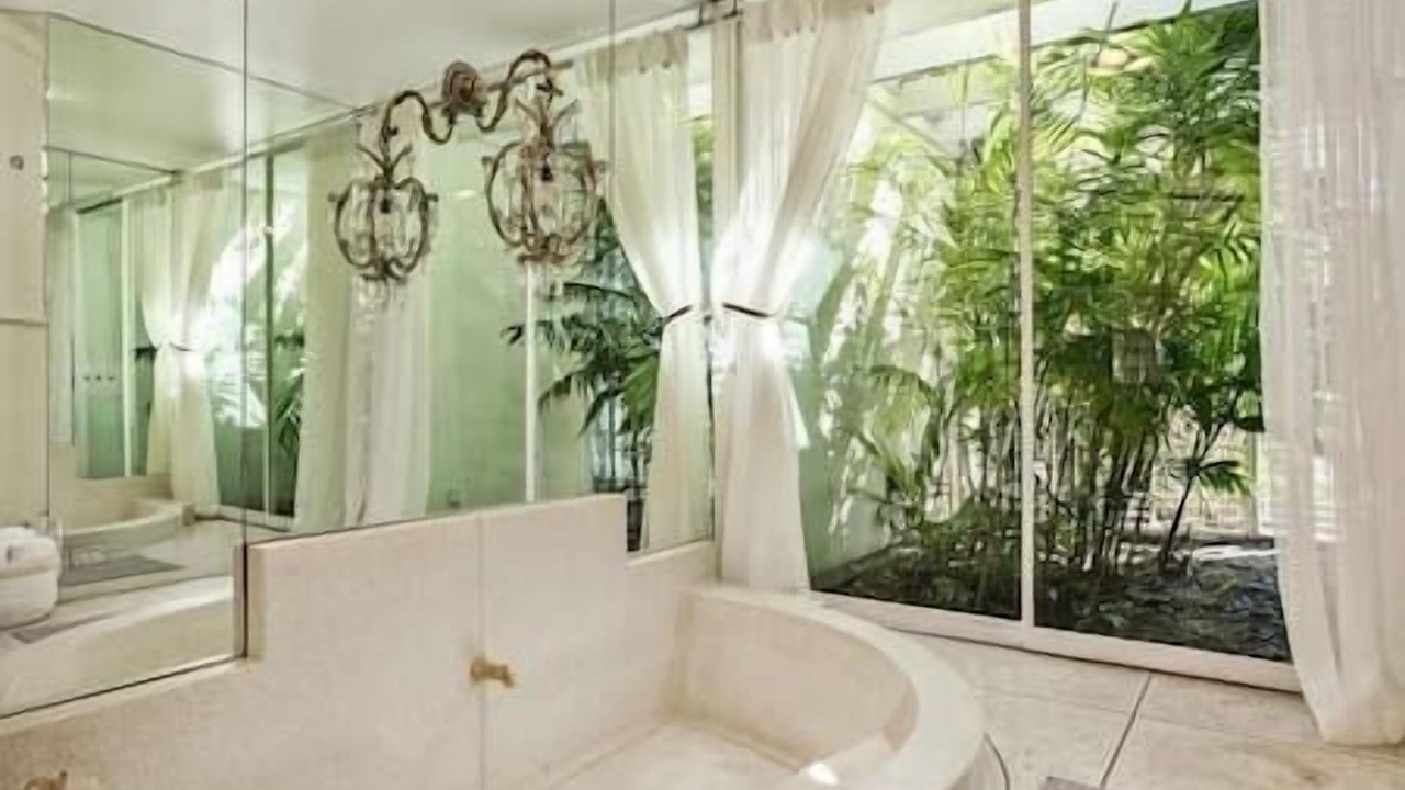 Photo of Bathroom in La Playa