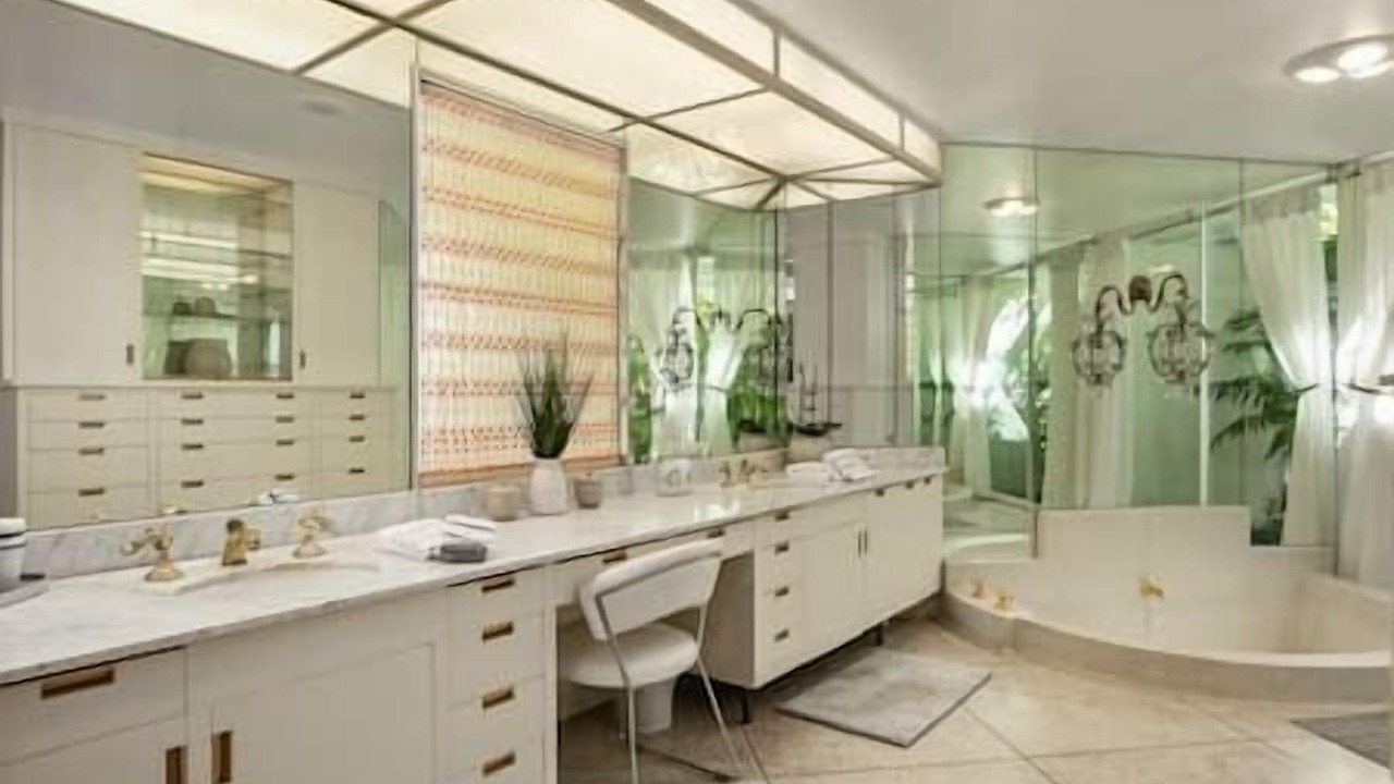 Photo of Bathroom in La Playa