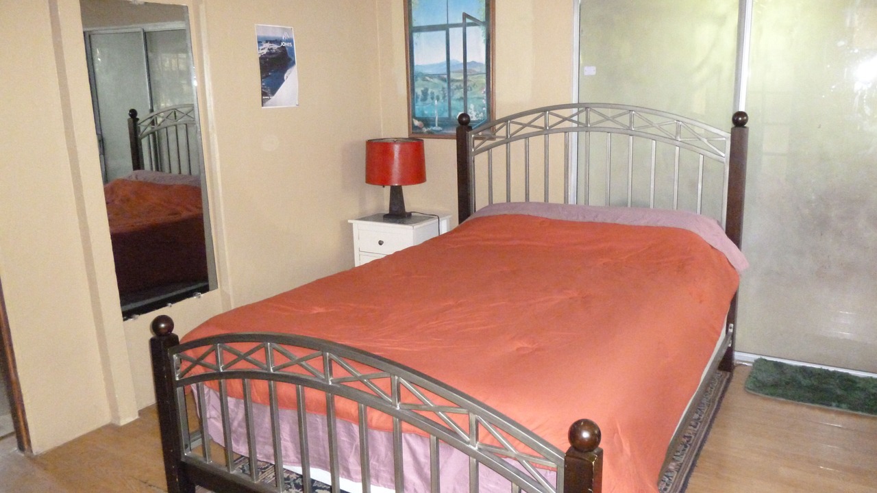Photo of Bedroom in Oakland