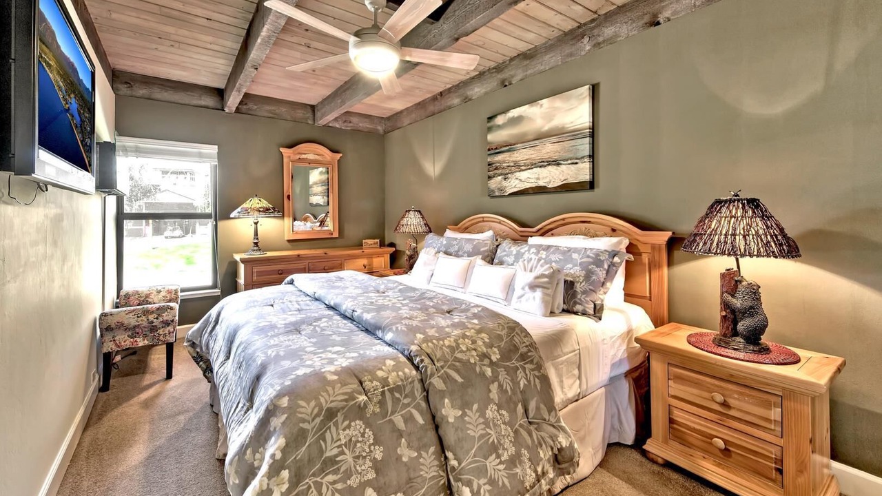 Photo of Livingroom in South Lake Tahoe