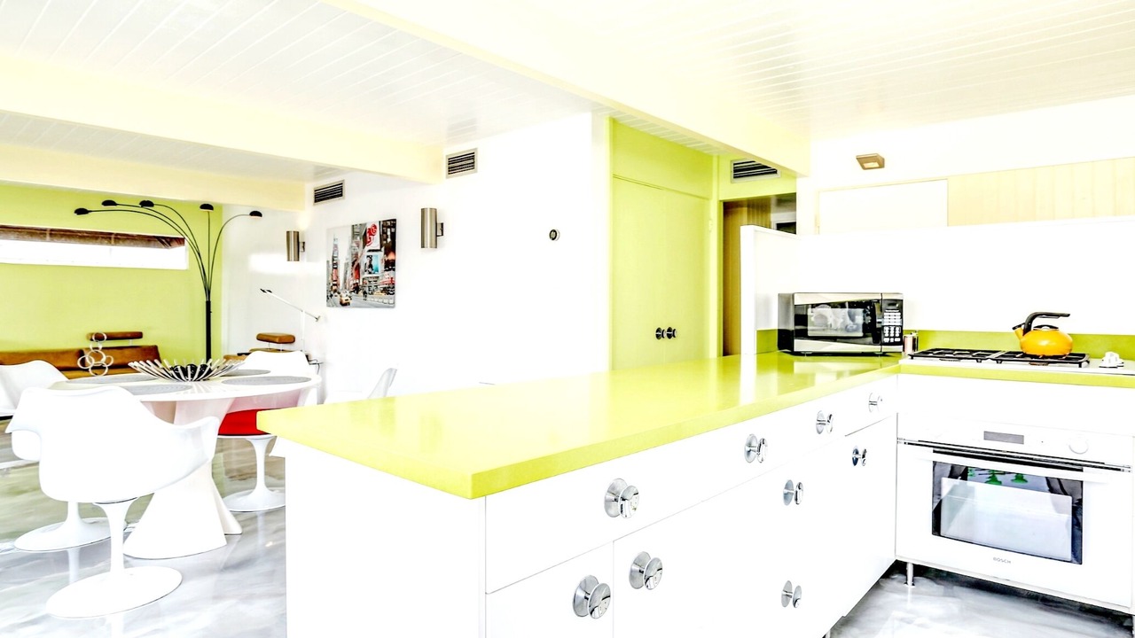 Photo of Kitchen in Racquet Club Estates
