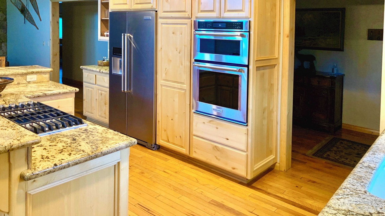 Photo of Kitchen in Castle Glen Estates