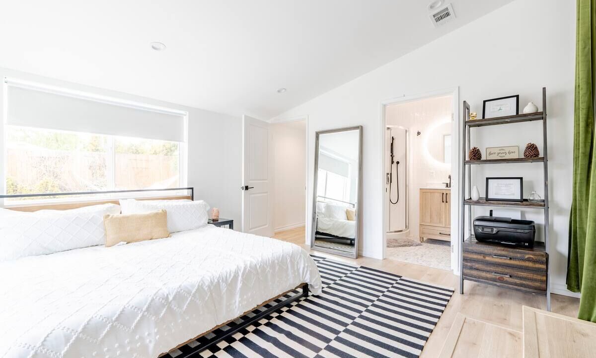 Photo of Bedroom in North Hollywood