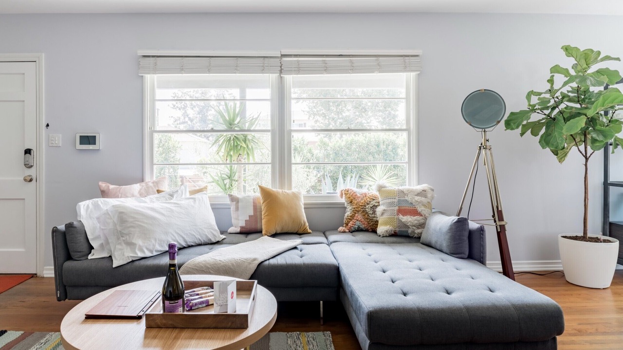 Photo of Livingroom in North Hollywood