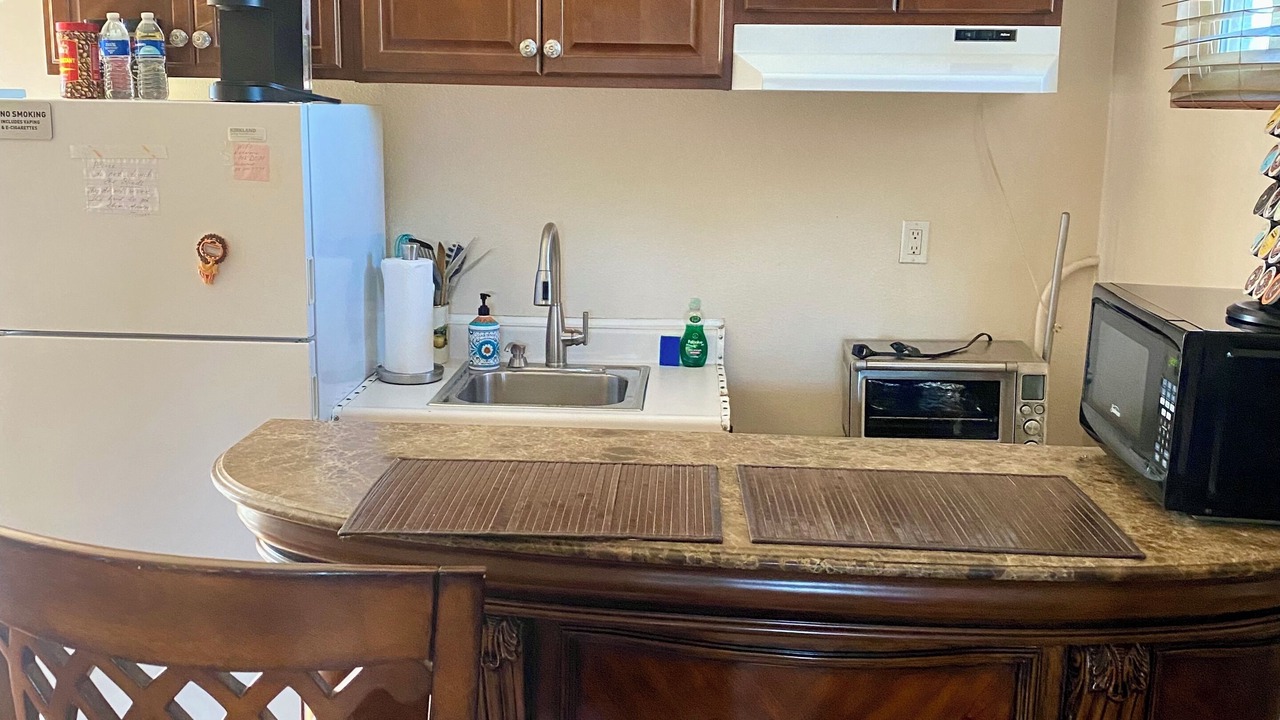 Photo of Kitchen in Warner Center