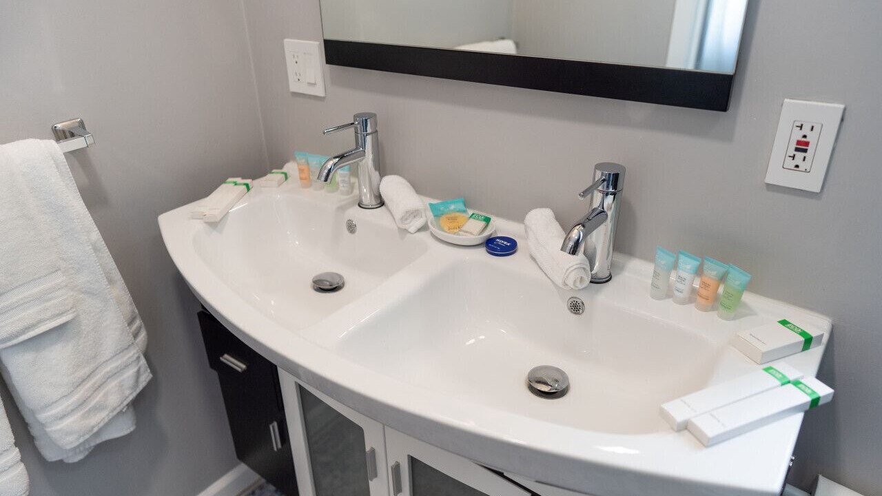 Photo of Bathroom in NoHo Arts District