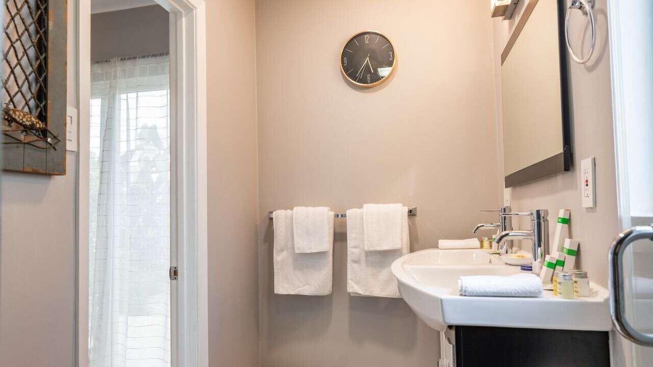 Photo of Bathroom in NoHo Arts District