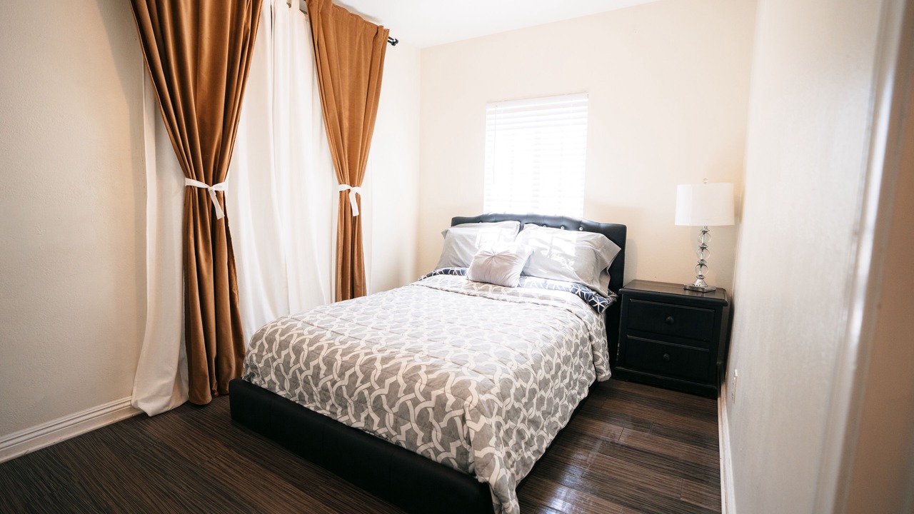 Photo of Bedroom in Compton