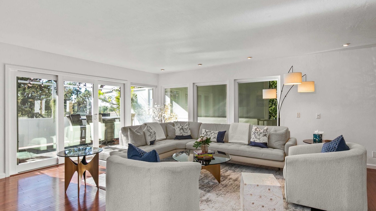 Photo of Livingroom in Carmel Woods