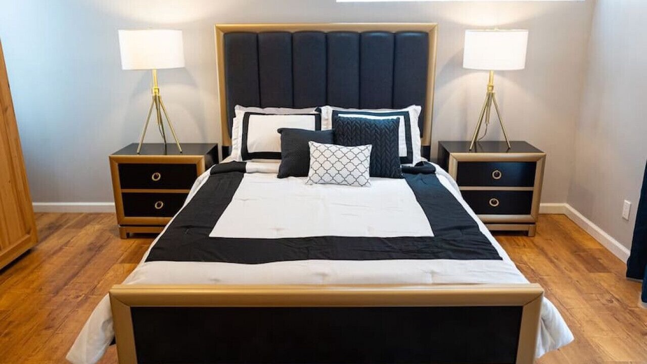 Photo of Bedroom in NoHo Arts District