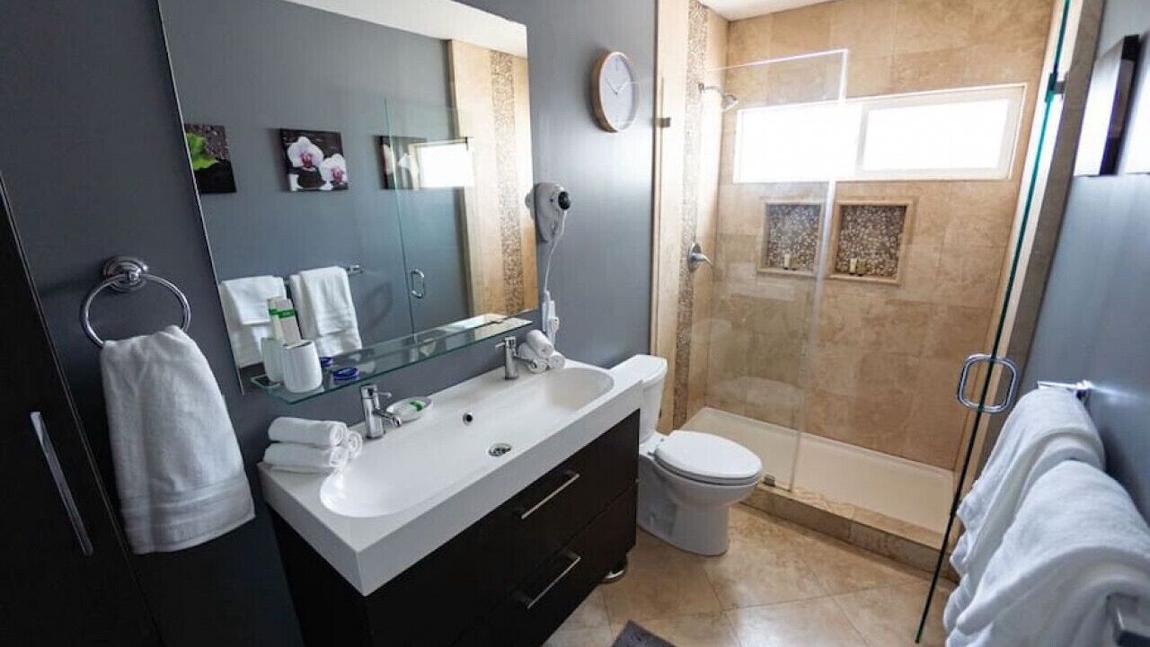 Photo of Bathroom in NoHo Arts District