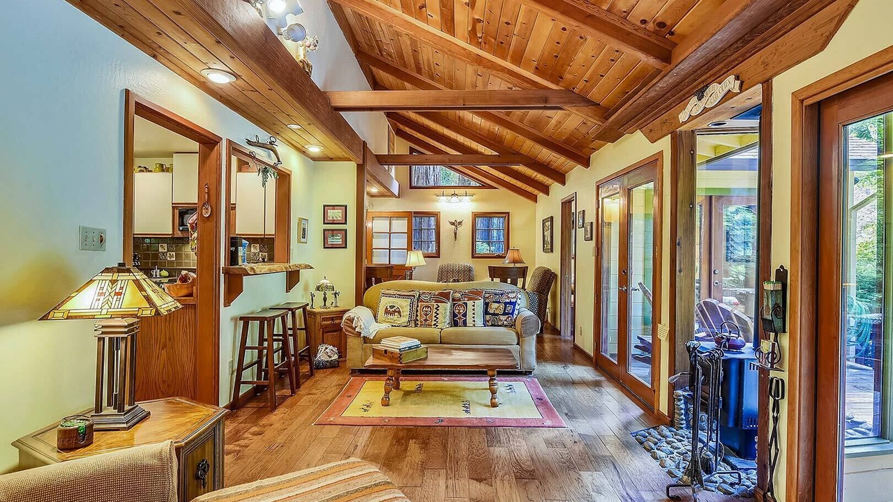 Photo of Bedroom in Cazadero