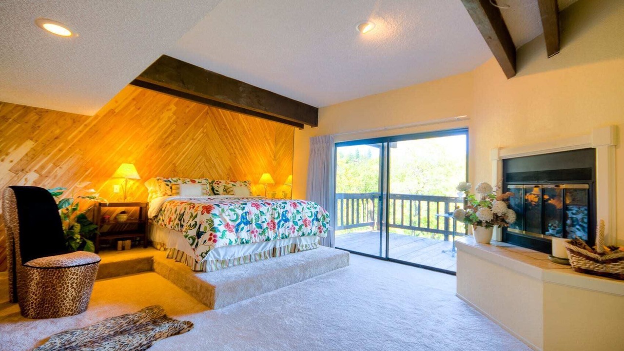 Photo of Bedroom in Lake Arrowhead