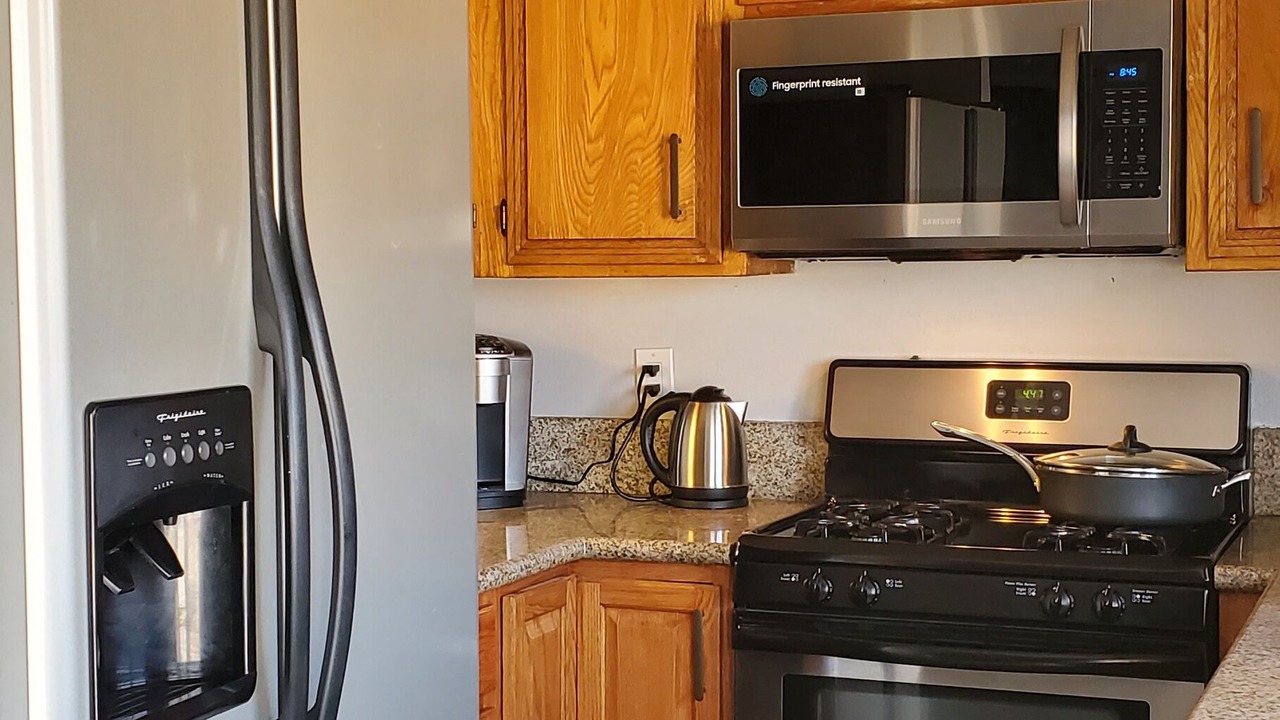 Photo of Kitchen in California City