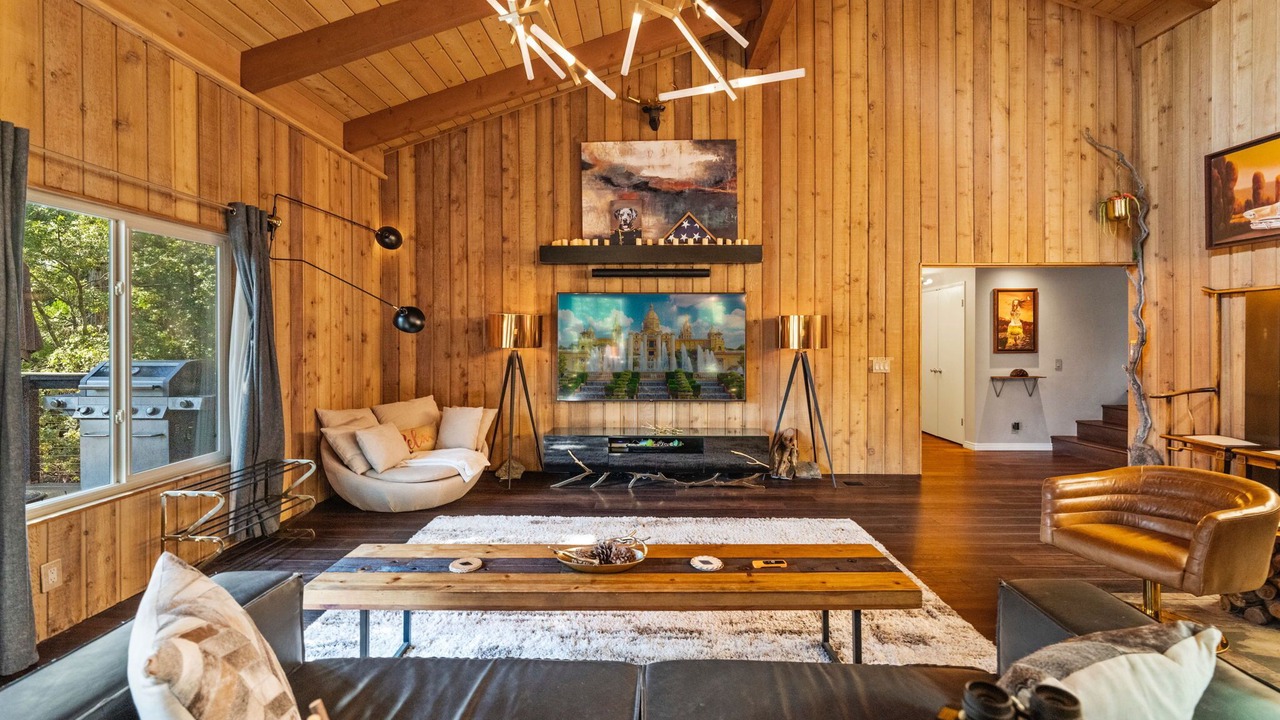 Photo of Bedroom in Idyllwild