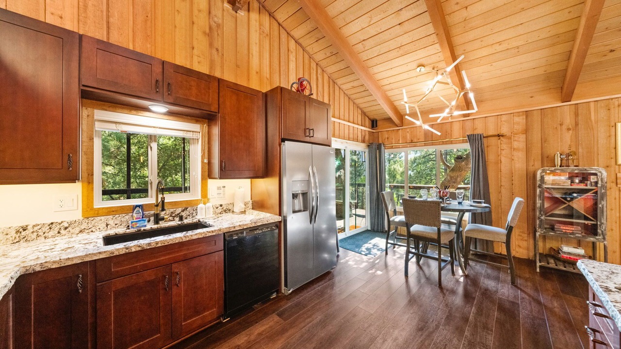 Photo of Kitchen in Idyllwild