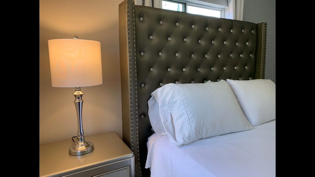 Photo of Bedroom in Pico - Robertson
