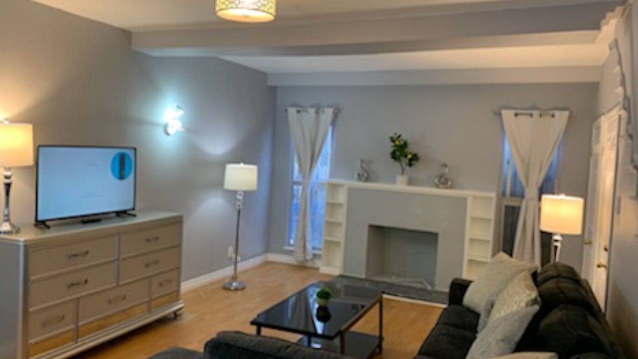 Photo of Livingroom in Pico - Robertson