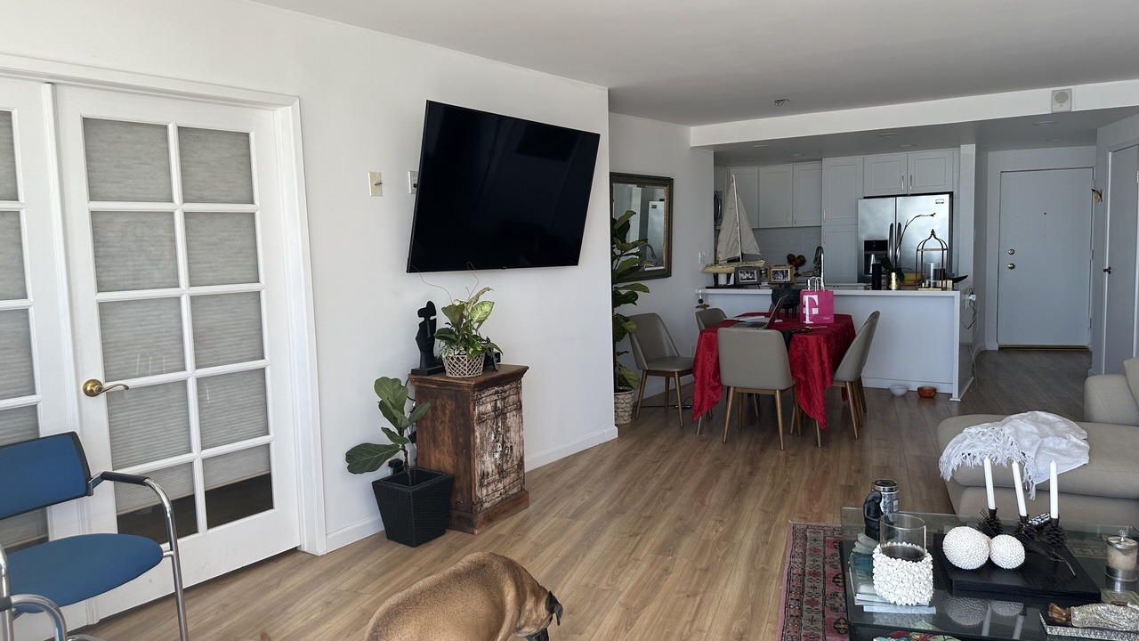 Photo of Livingroom in Waterfront