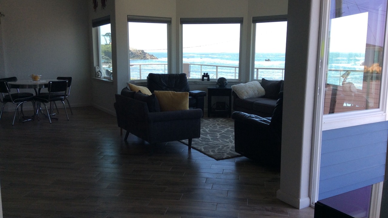 Photo of Livingroom in Crescent City