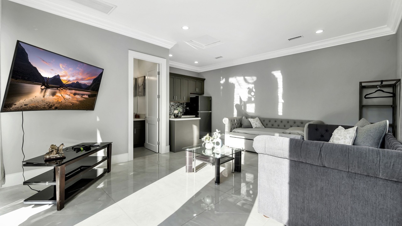 Photo of Livingroom in East Whittier