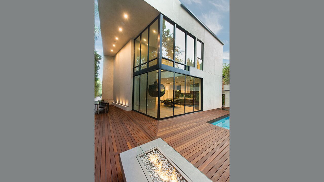 Photo of Outdoor in Hollywood Hills West