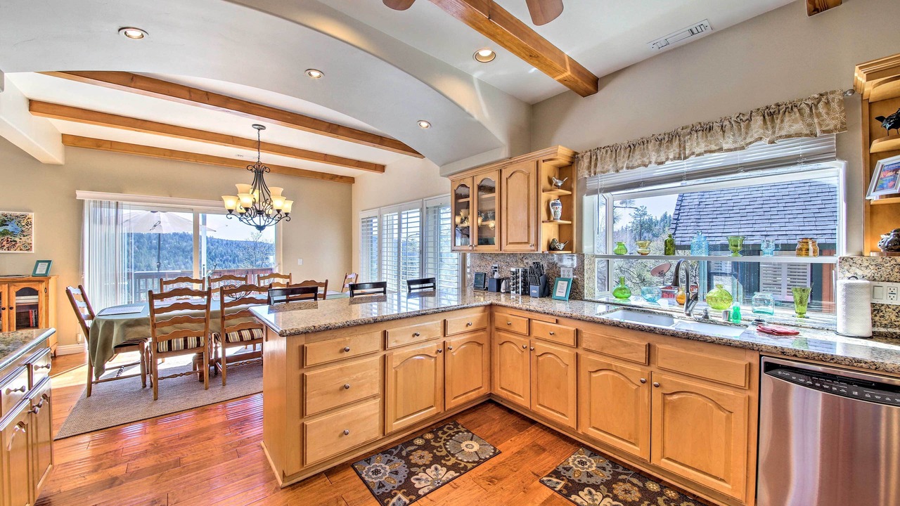 Photo of Kitchen in Lake Arrowhead