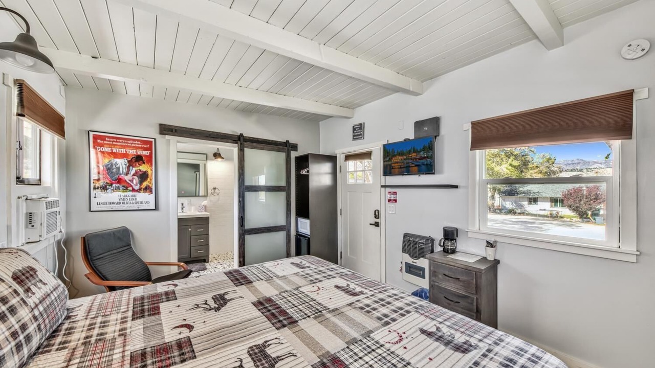 Photo of Bedroom in Walker