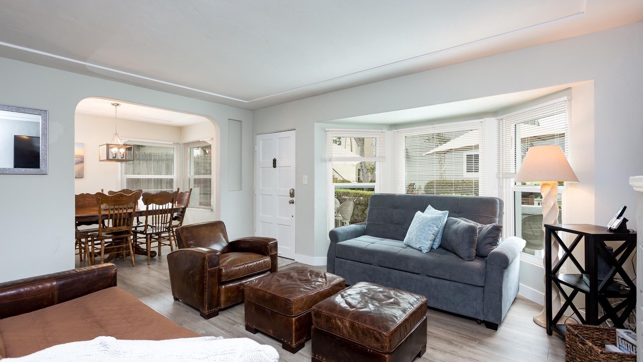 Photo of Livingroom in South Mission Beach