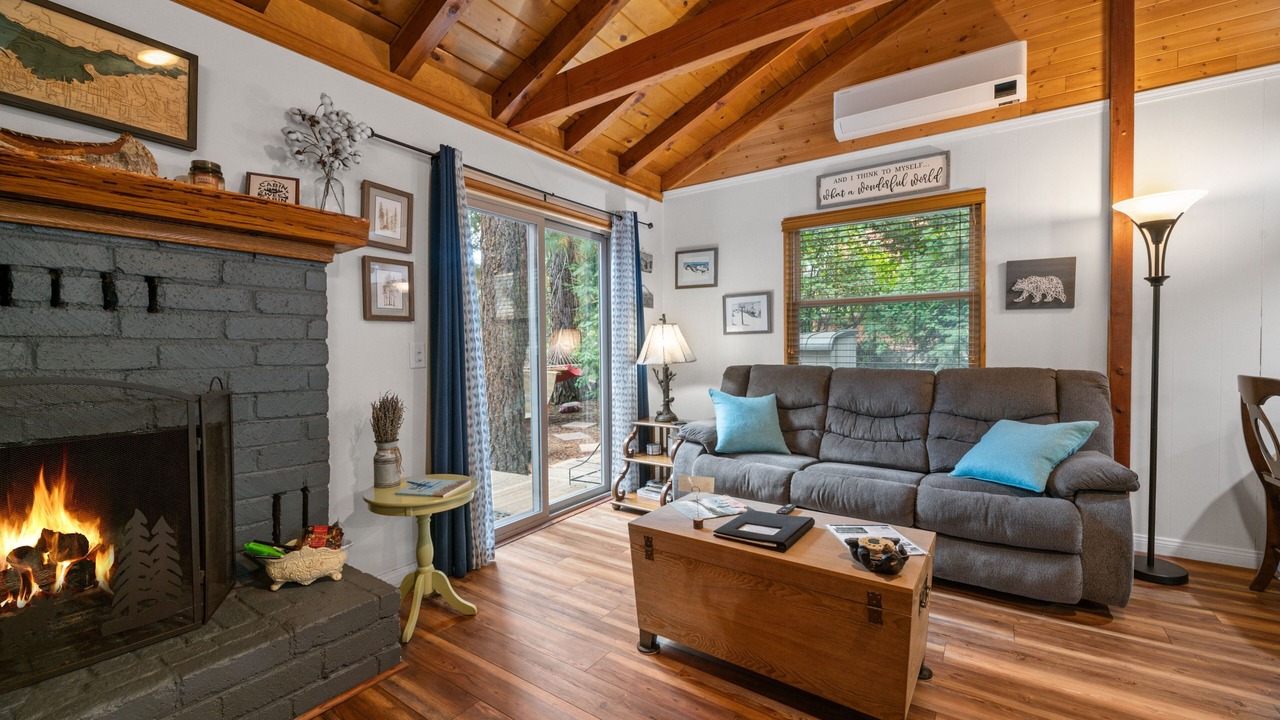 Photo of Livingroom in Moonridge