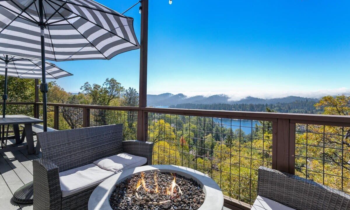 Photo of Others in Lake Arrowhead