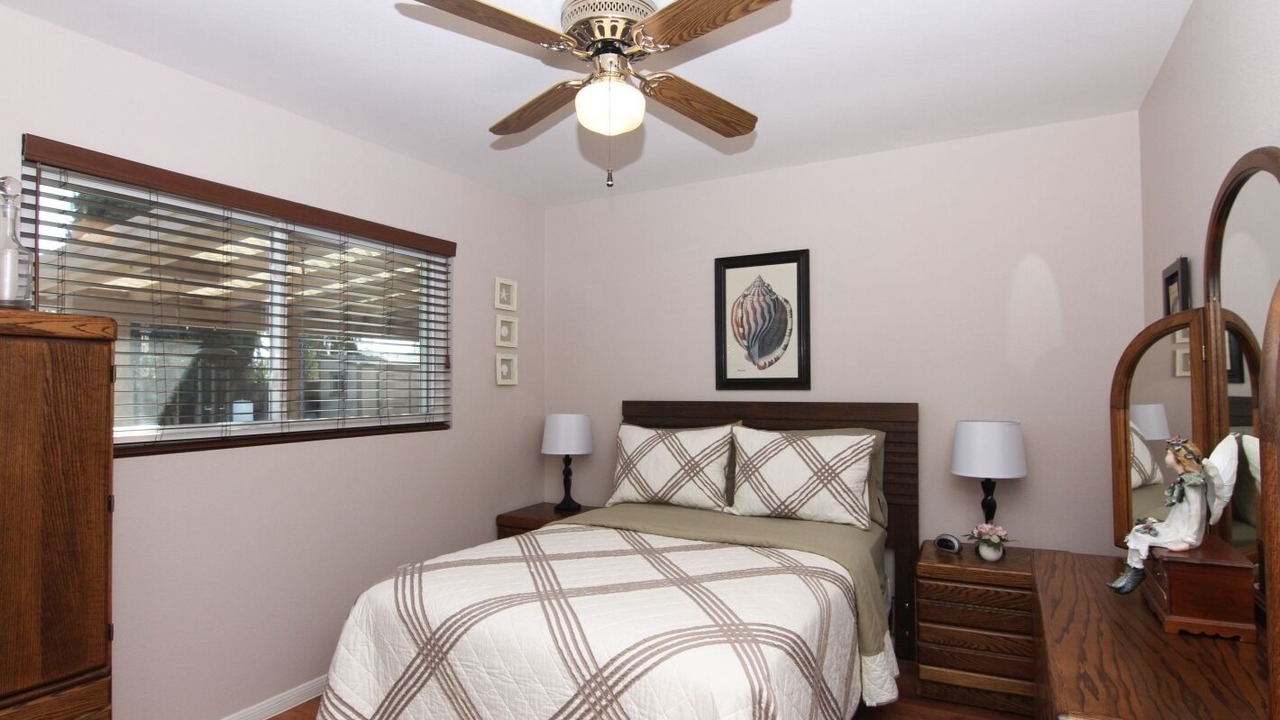 Photo of Bedroom in North Broadway